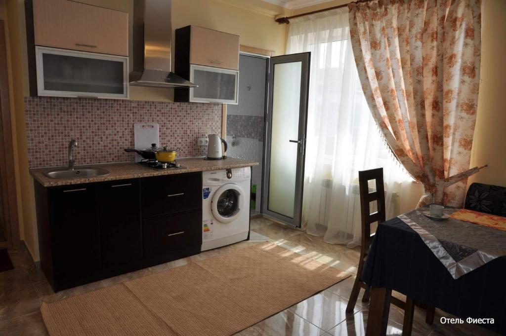 ホテル Fiesta Bilhorod-Dnistrovsʼkyy 部屋 写真