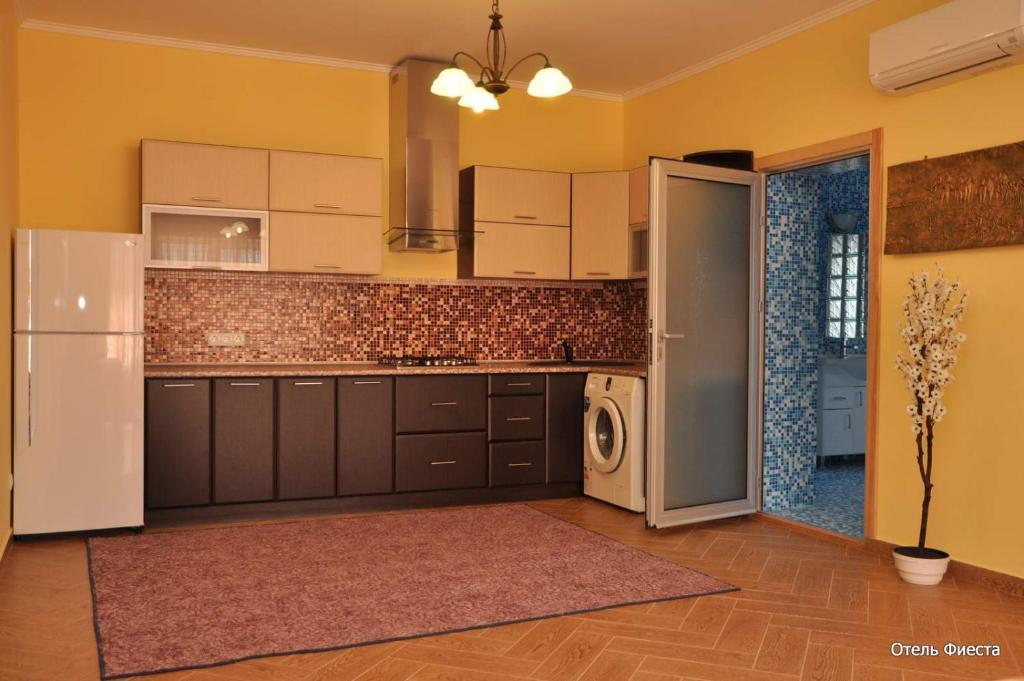 ホテル Fiesta Bilhorod-Dnistrovsʼkyy 部屋 写真